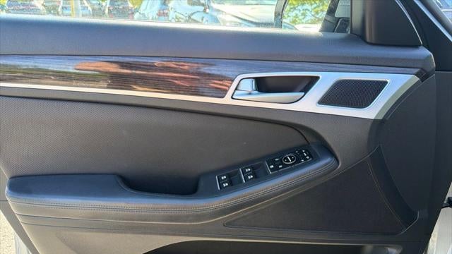 2016 Hyundai Genesis 3.8L