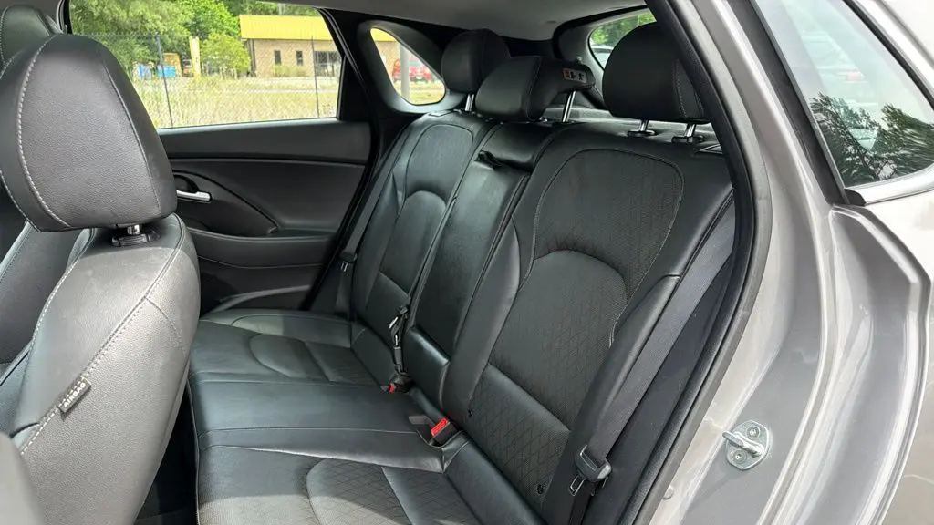 2020 Hyundai ELANTRA GT Base