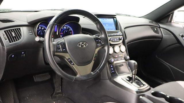 2013 Hyundai Genesis Coupe 2.0T Premium