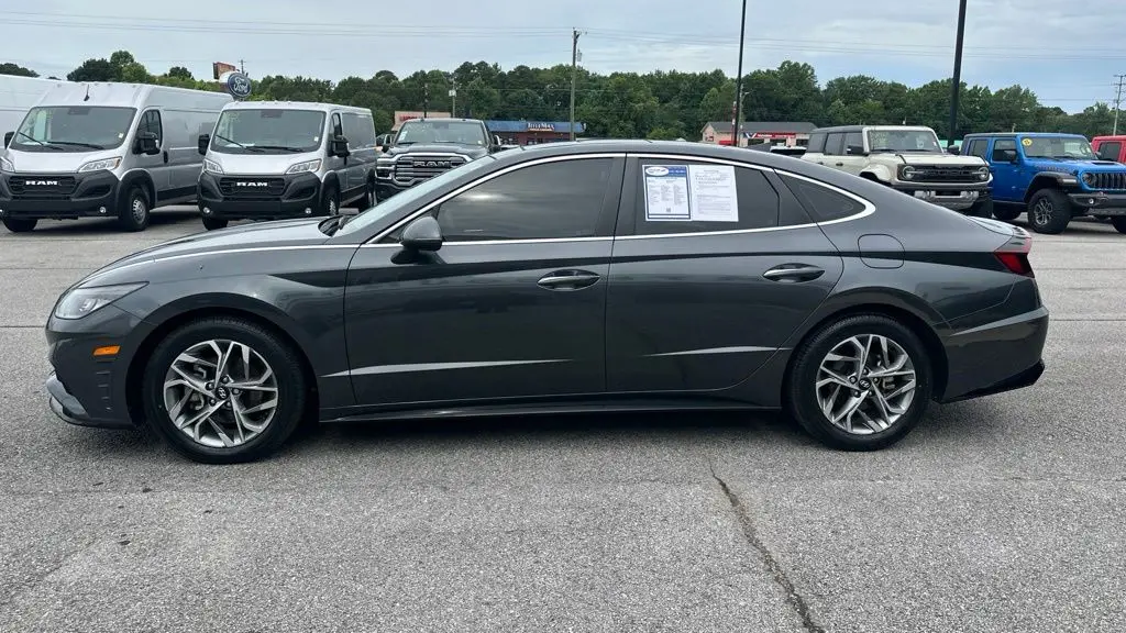 2023 Hyundai SONATA SEL