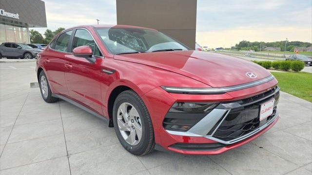 2025 Hyundai SONATA SE