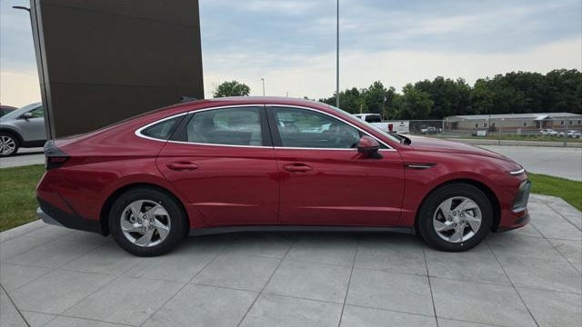 2025 Hyundai SONATA SE