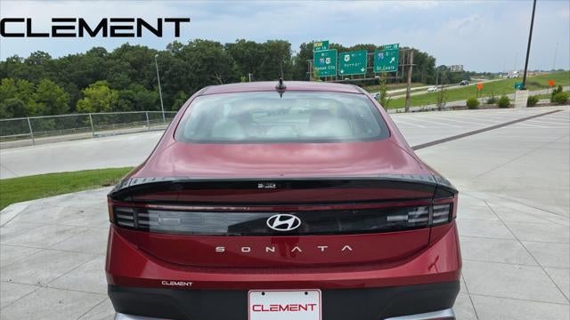 2025 Hyundai SONATA SE