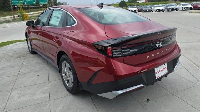2025 Hyundai SONATA SE