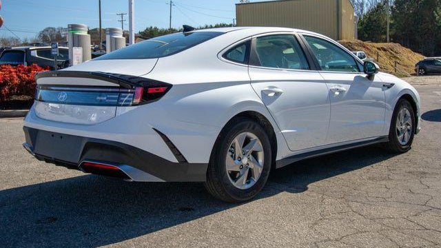 2026 Hyundai SONATA SE