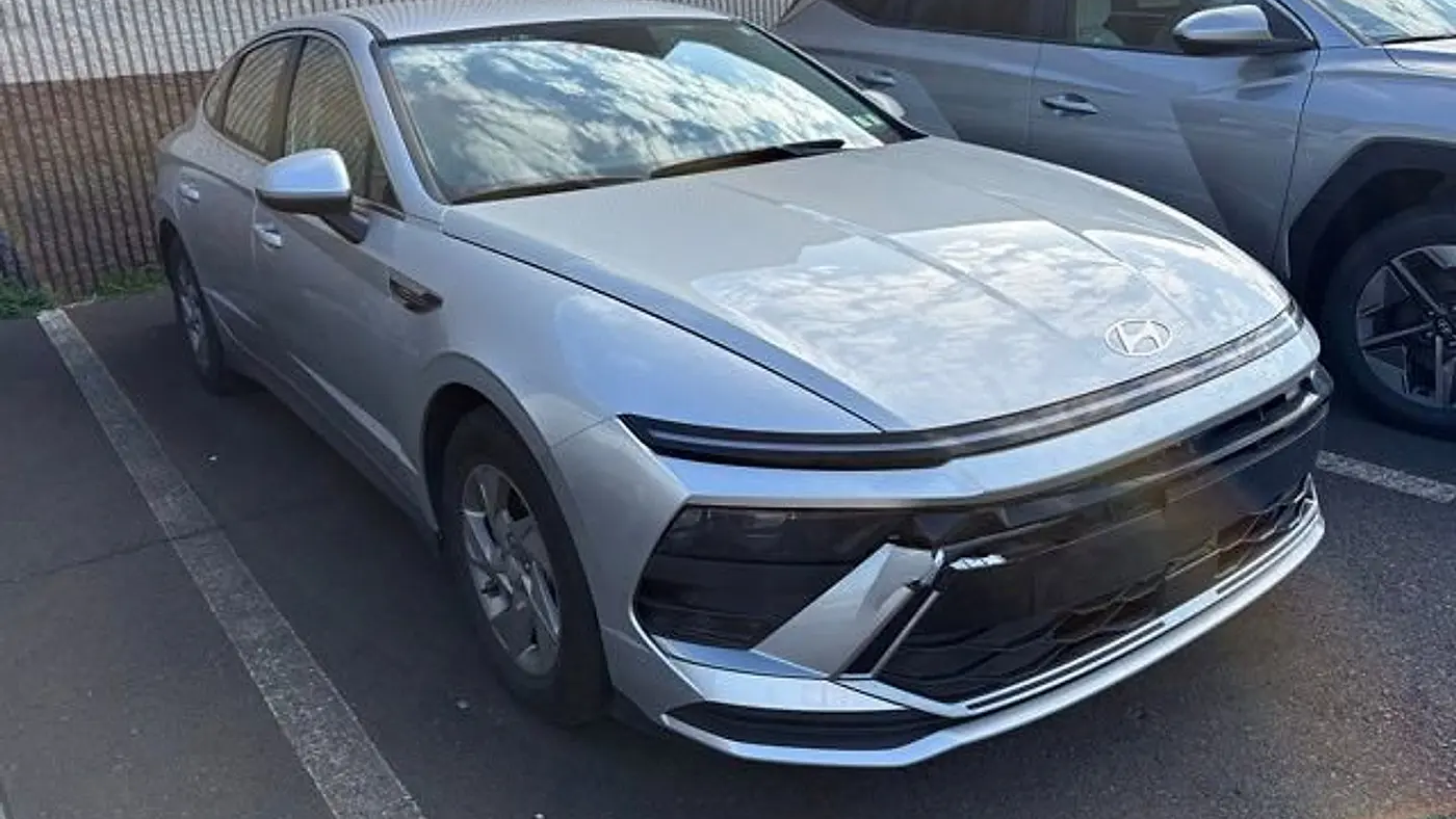 2025 Hyundai SONATA SE