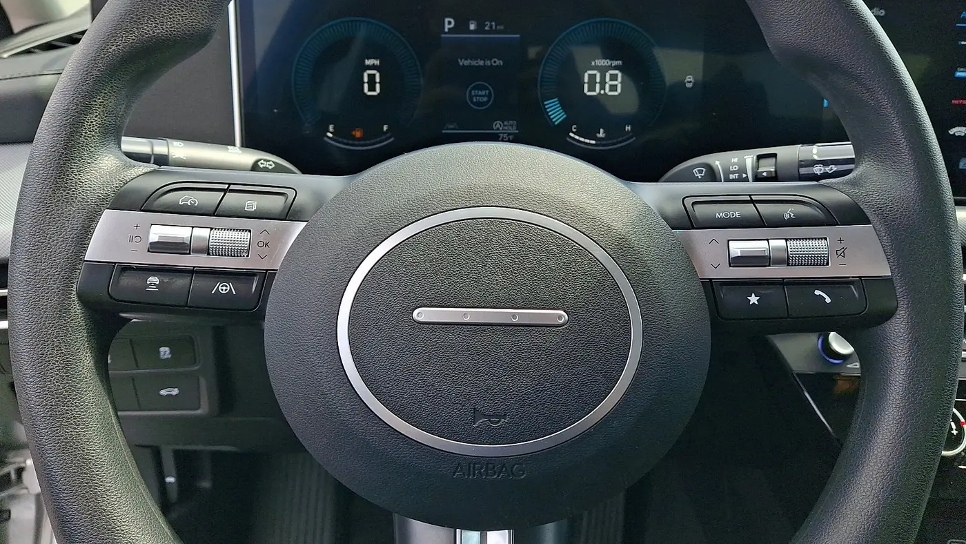 2025 Hyundai SONATA SE