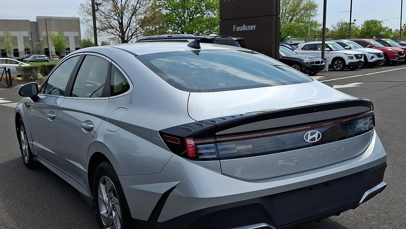2025 Hyundai SONATA SE