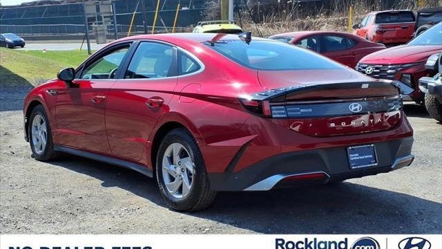 2025 Hyundai SONATA SE