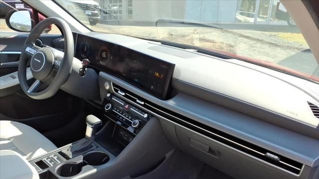 2025 Hyundai SONATA SE