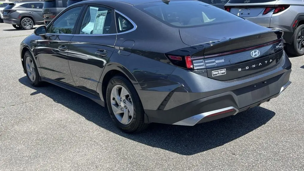 2025 Hyundai SONATA SE