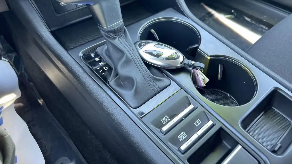 2025 Hyundai SONATA SE