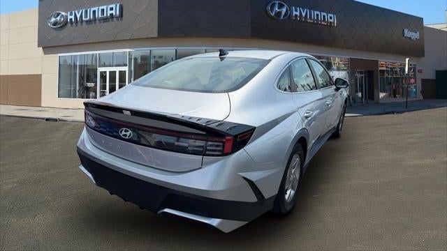 2025 Hyundai SONATA SE