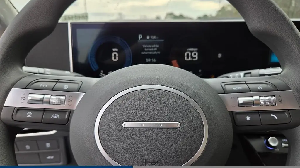 2025 Hyundai SONATA SE