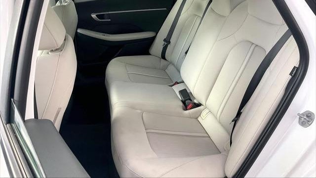 2025 Hyundai SONATA SE