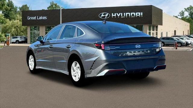 2025 Hyundai SONATA SE