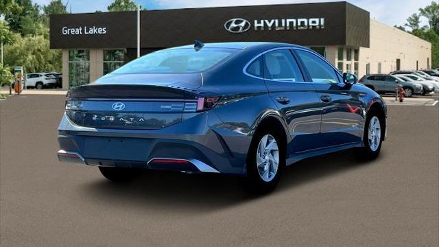 2025 Hyundai SONATA SE