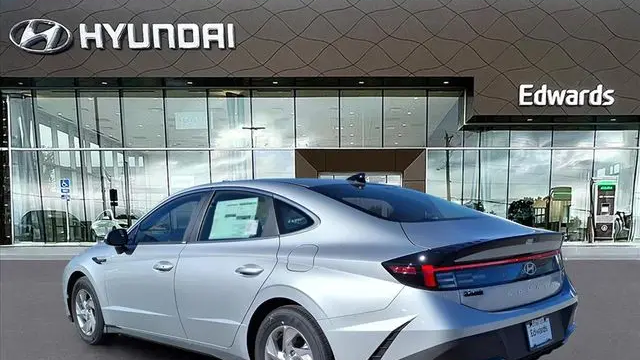 2025 Hyundai SONATA SE
