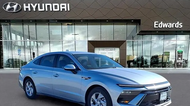 2025 Hyundai SONATA SE
