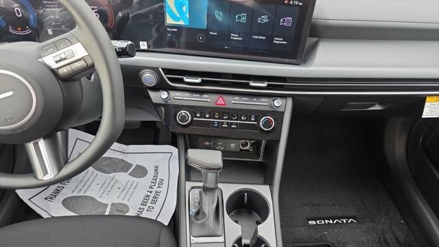 2026 Hyundai SONATA SE