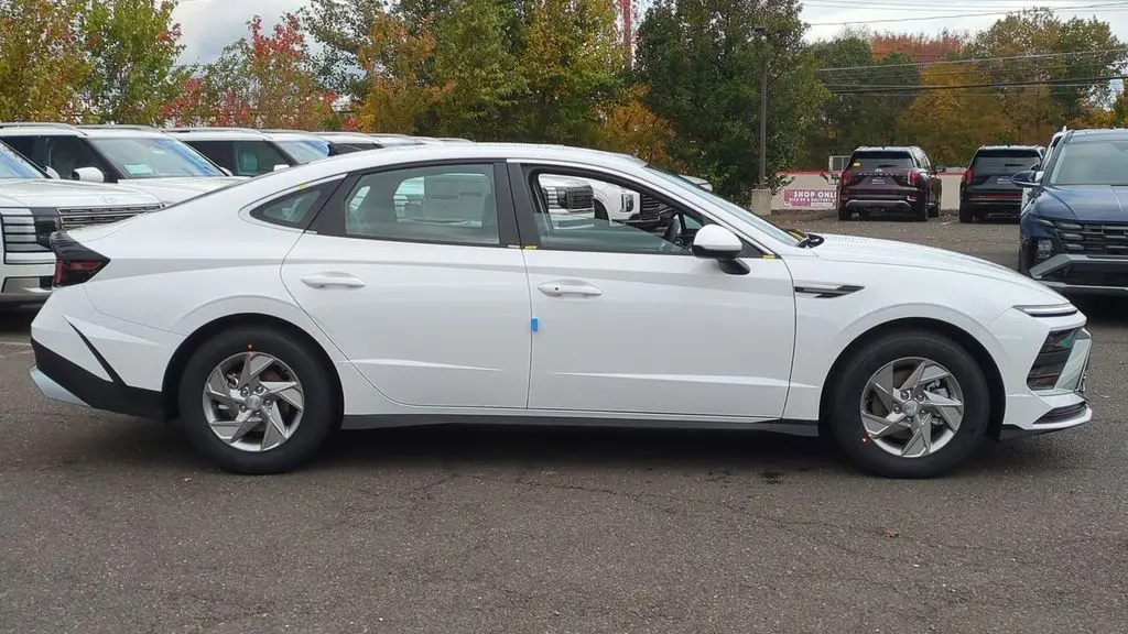 2026 Hyundai SONATA SE