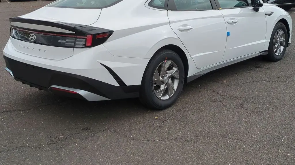 2026 Hyundai SONATA SE
