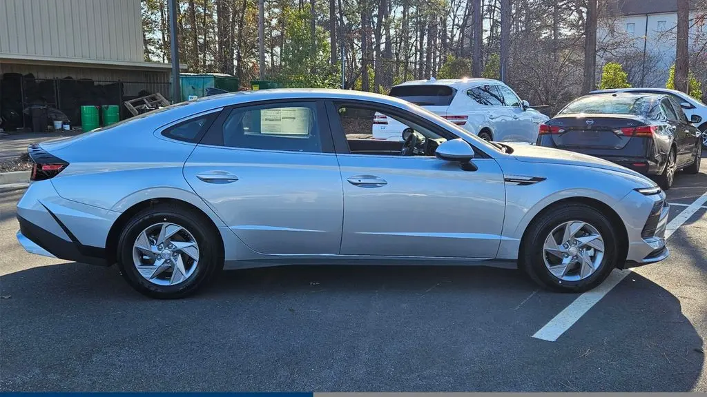 2026 Hyundai SONATA SE
