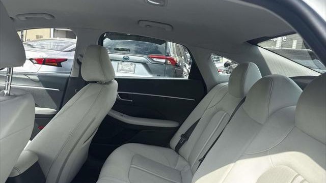 2023 Hyundai SONATA SE