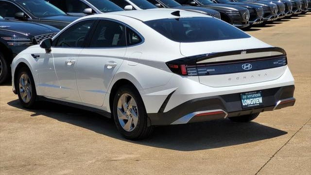 2025 Hyundai SONATA SE