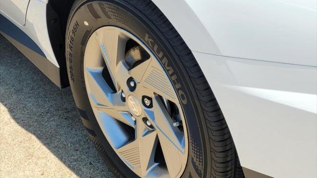 2025 Hyundai SONATA SE