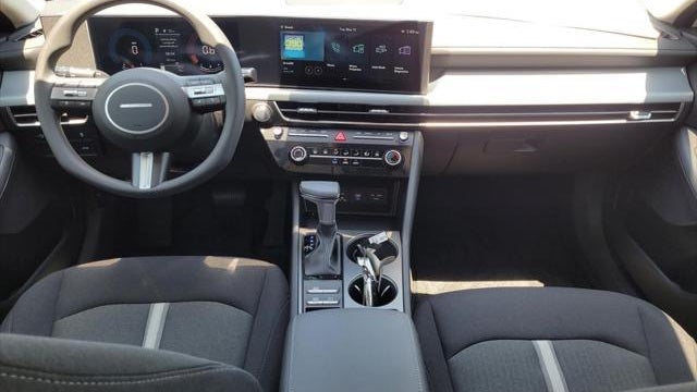 2025 Hyundai SONATA SE