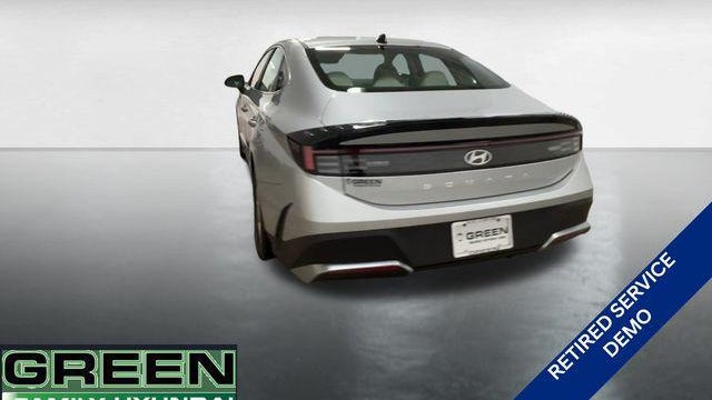 2025 Hyundai SONATA SE