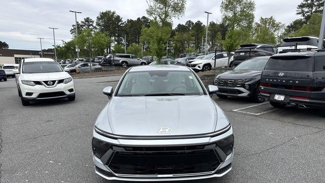 2025 Hyundai SONATA SE