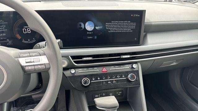 2025 Hyundai SONATA SE