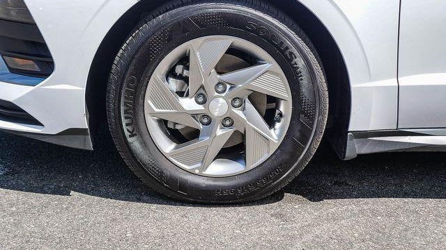 2025 Hyundai SONATA SE