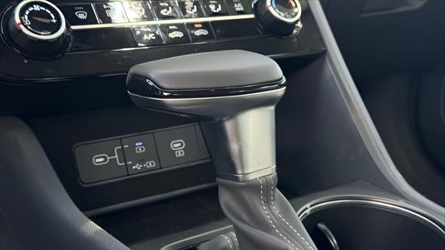 2025 Hyundai SONATA SE