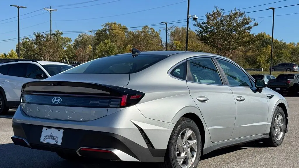 2026 Hyundai SONATA SE