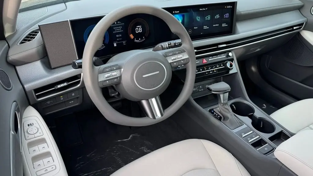 2026 Hyundai SONATA SE