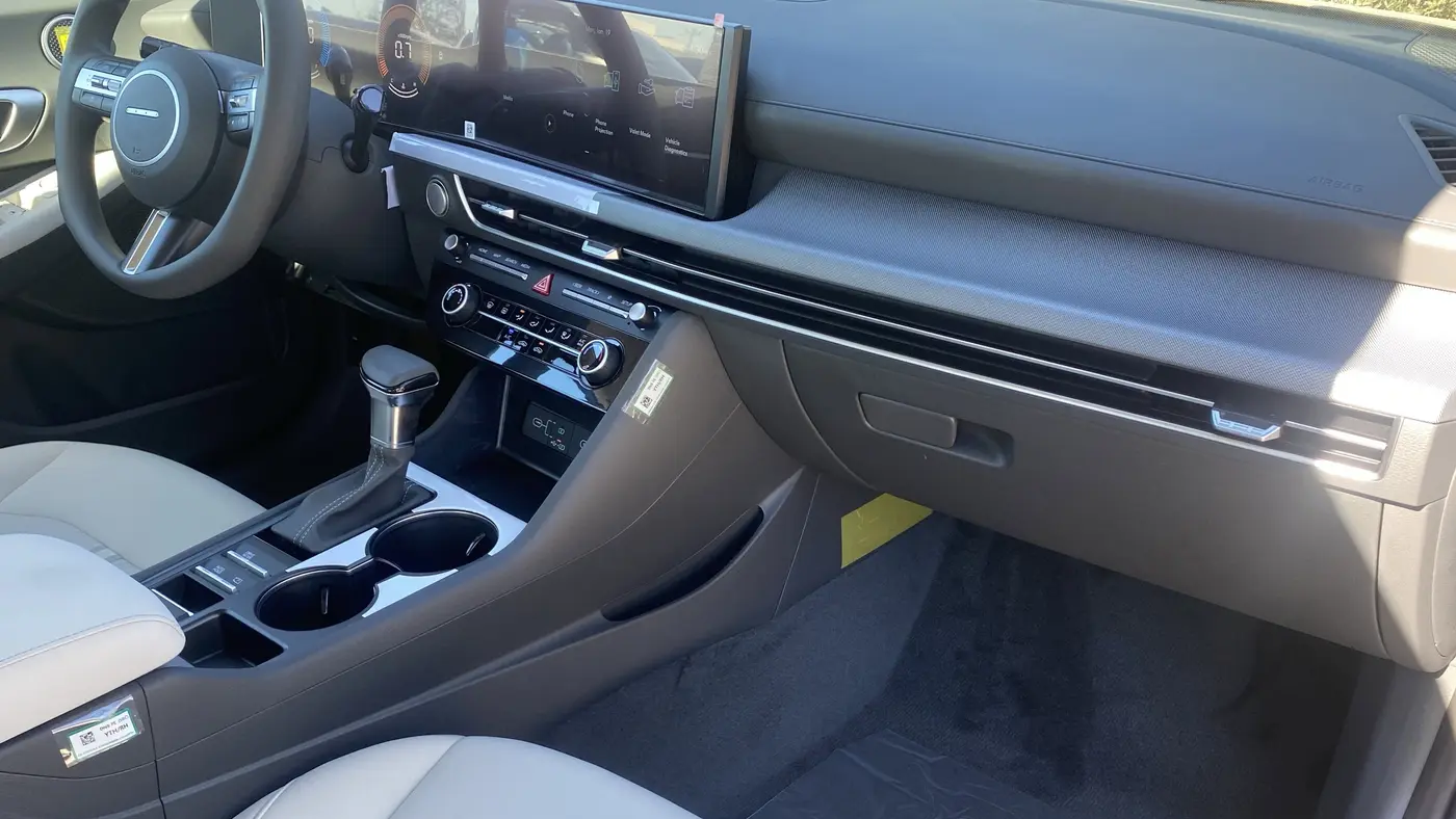 2026 Hyundai SONATA SE