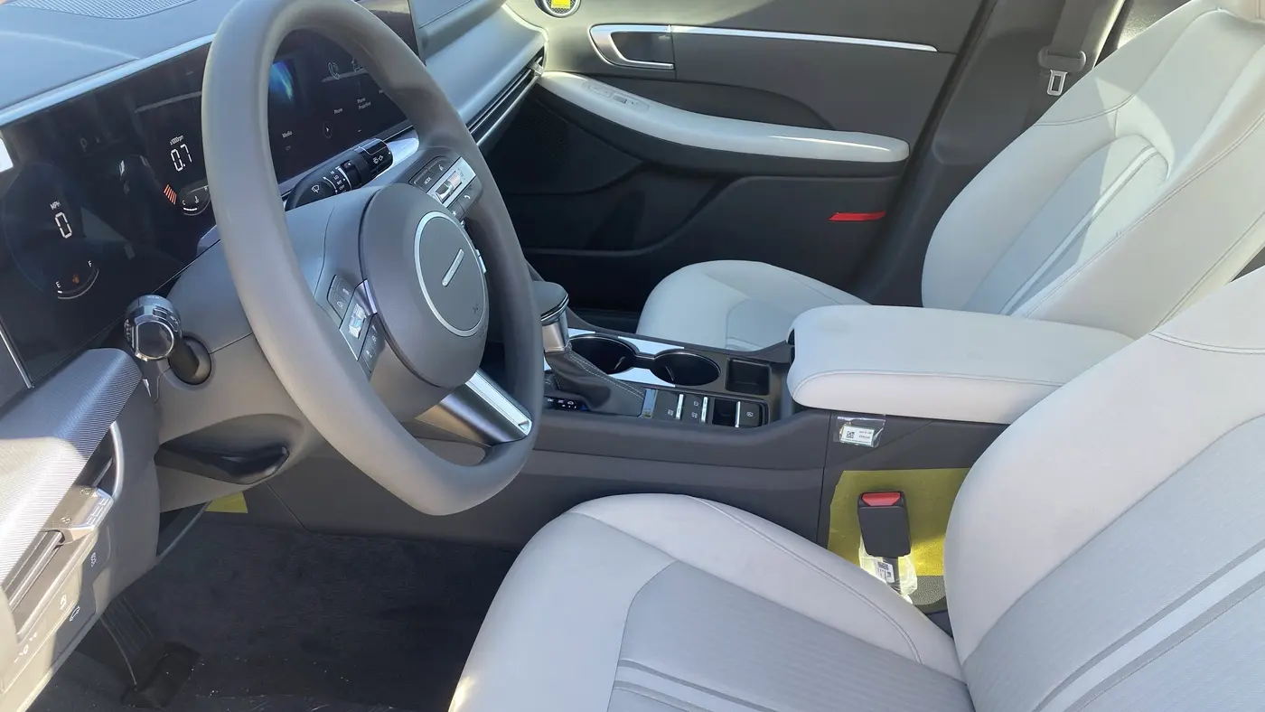 2026 Hyundai SONATA SE