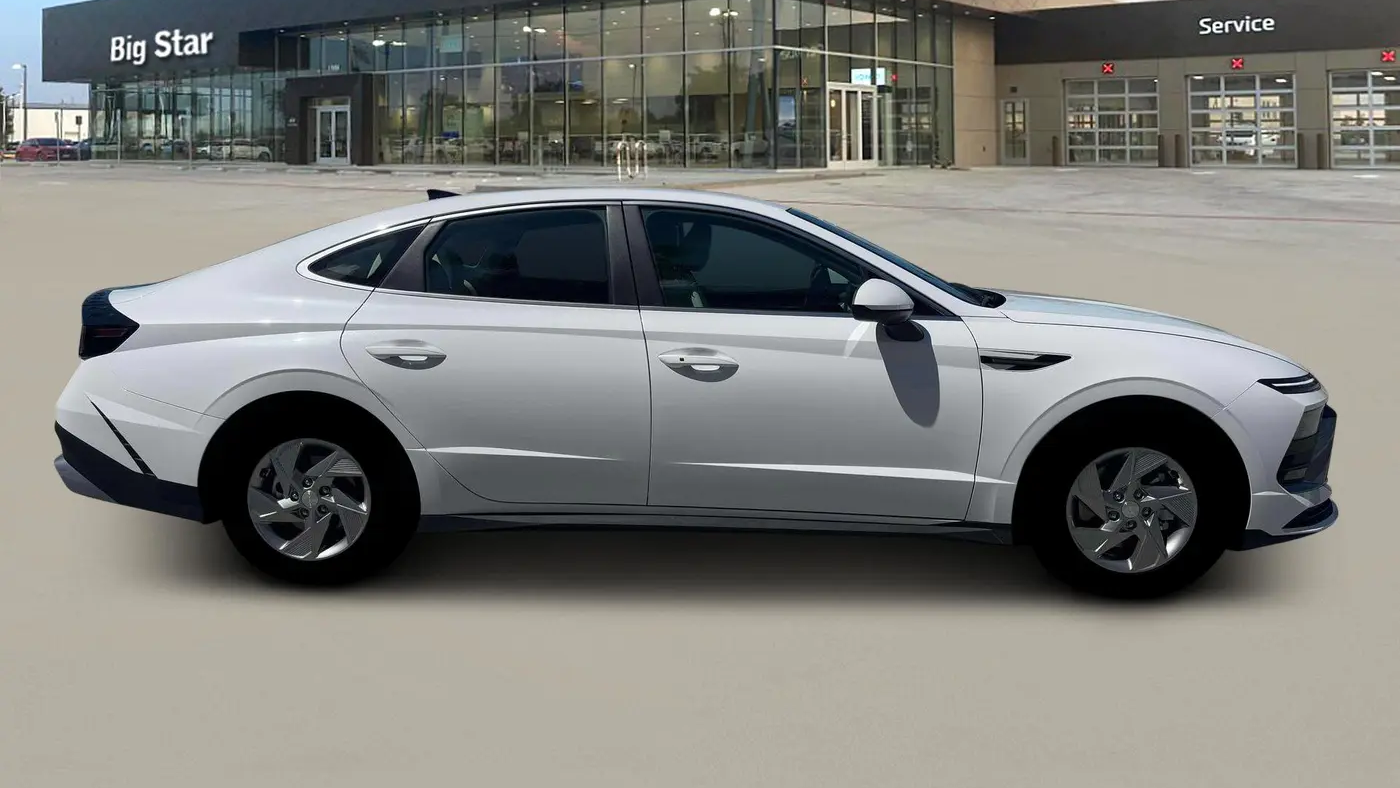 2026 Hyundai SONATA SE
