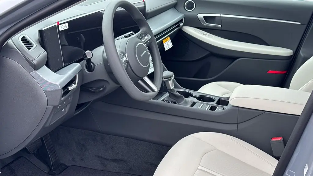 2026 Hyundai SONATA SE