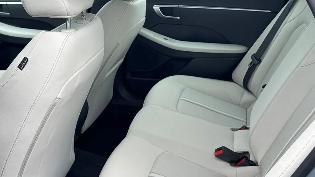 2026 Hyundai SONATA SE