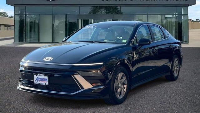 2025 Hyundai SONATA SE