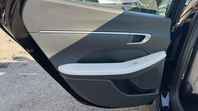 2025 Hyundai SONATA SE
