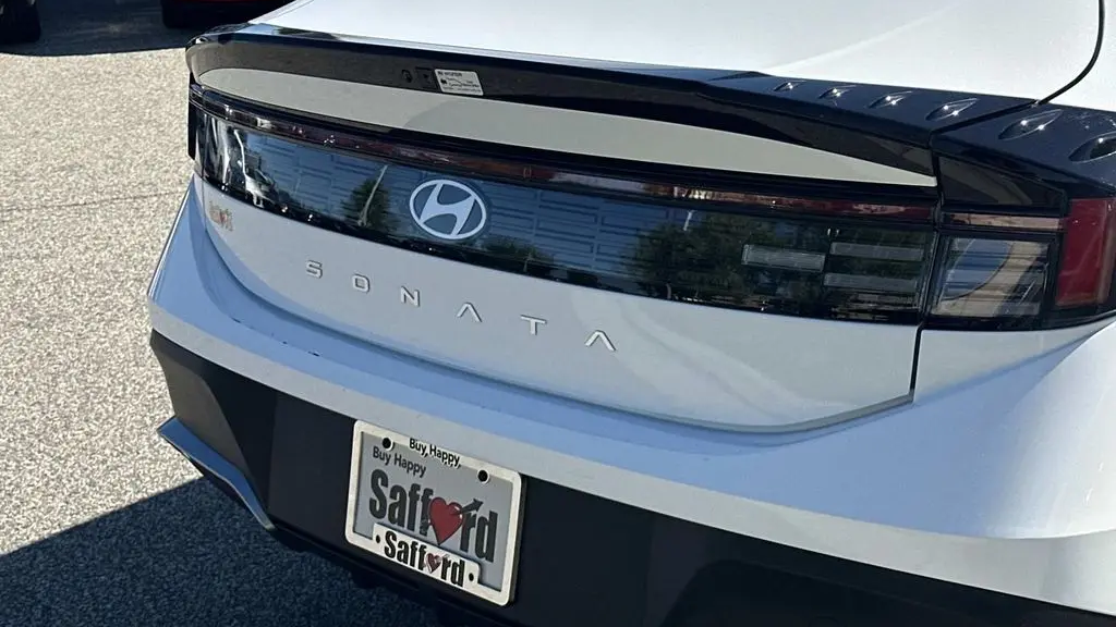 2025 Hyundai SONATA SE