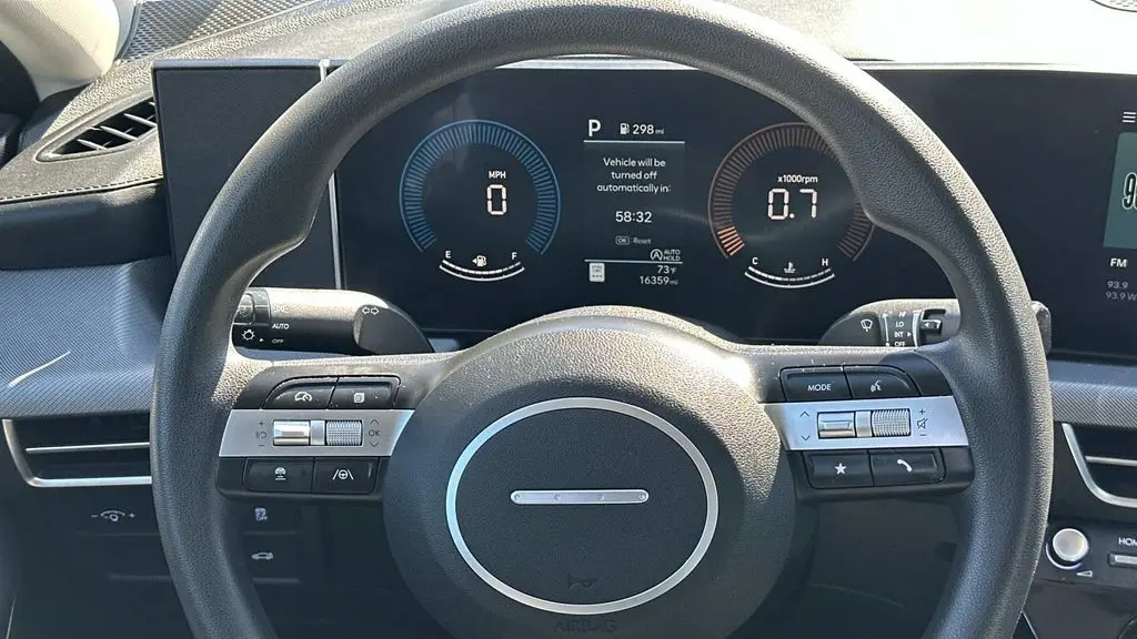 2025 Hyundai SONATA SE