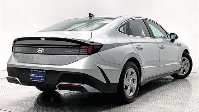 2025 Hyundai SONATA SE