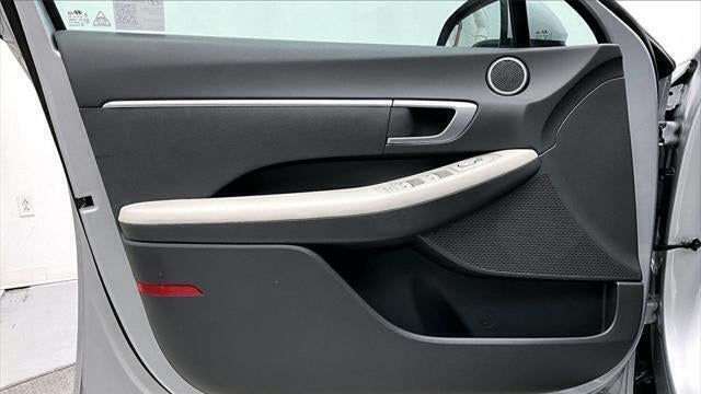 2025 Hyundai SONATA SE