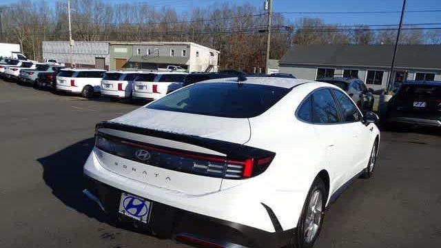 2026 Hyundai SONATA SE